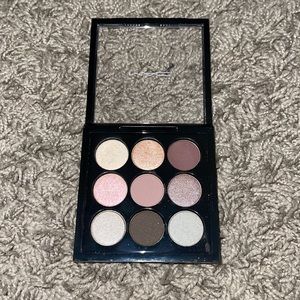 MAC eyeshadow palette